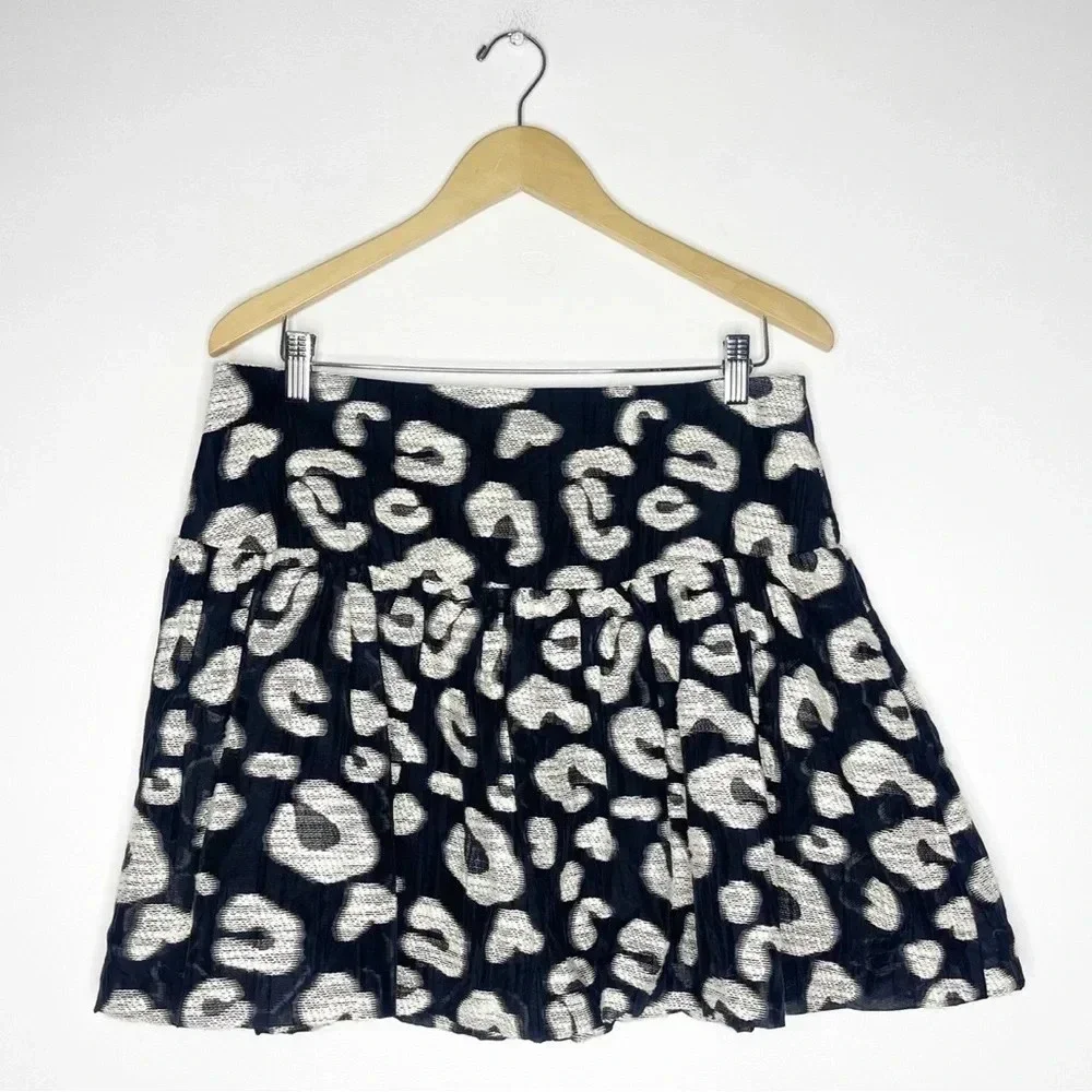 Hunter Bell Mini Skirt Black Flounce Flared Jacquard Mini Onyx Cheetah Size 12